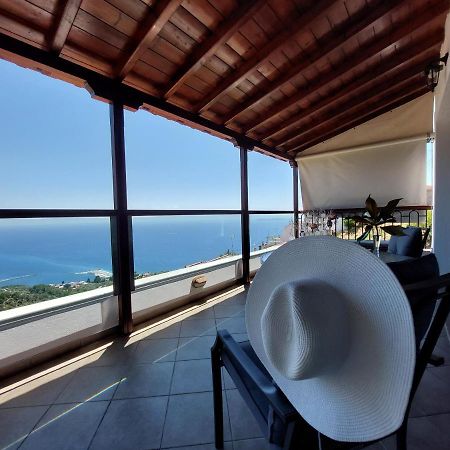 Horizon Studios With Sea View - Free Parking กลอซซา ภายนอก รูปภาพ