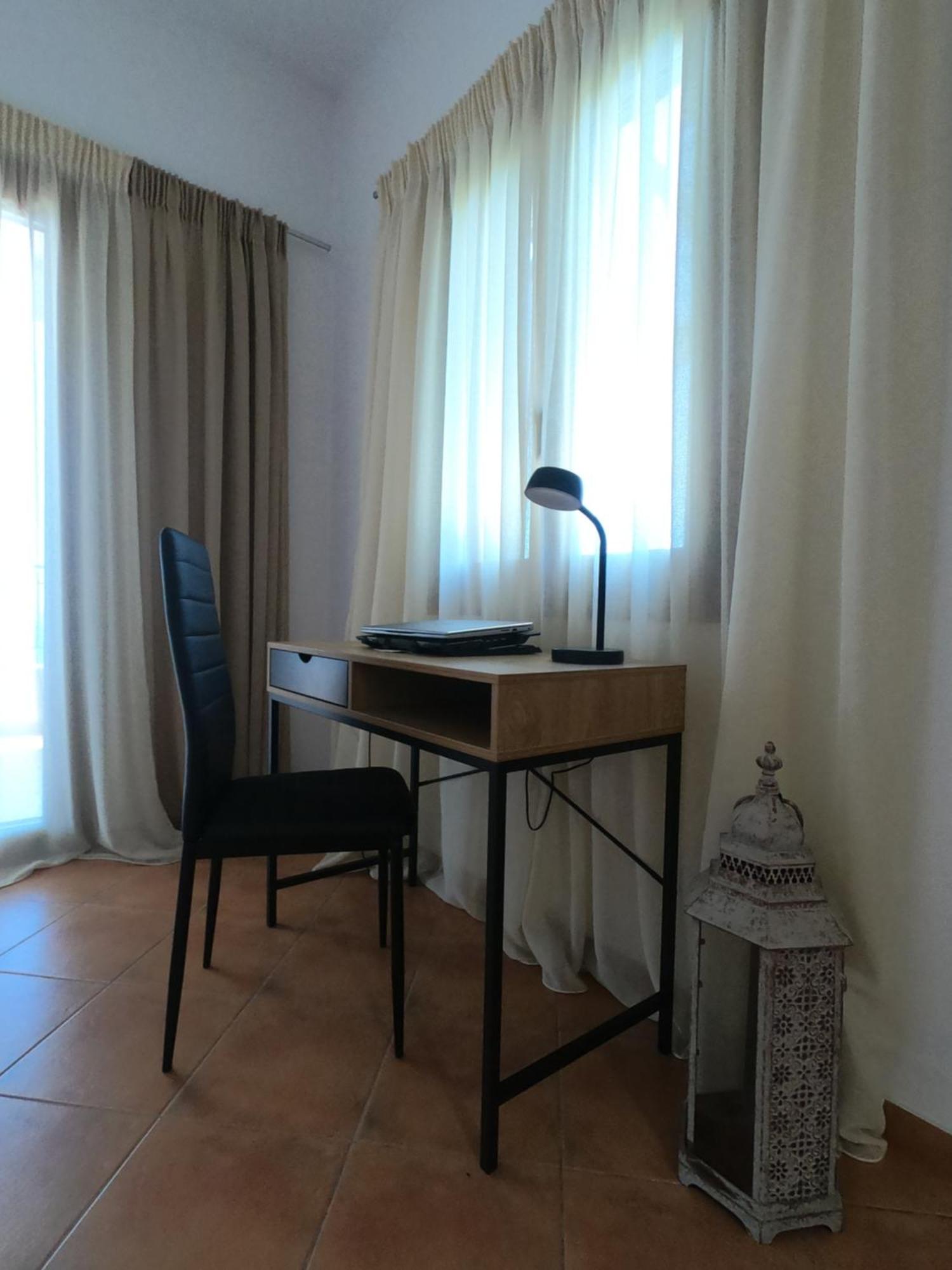 Horizon Studios With Sea View - Free Parking กลอซซา ภายนอก รูปภาพ