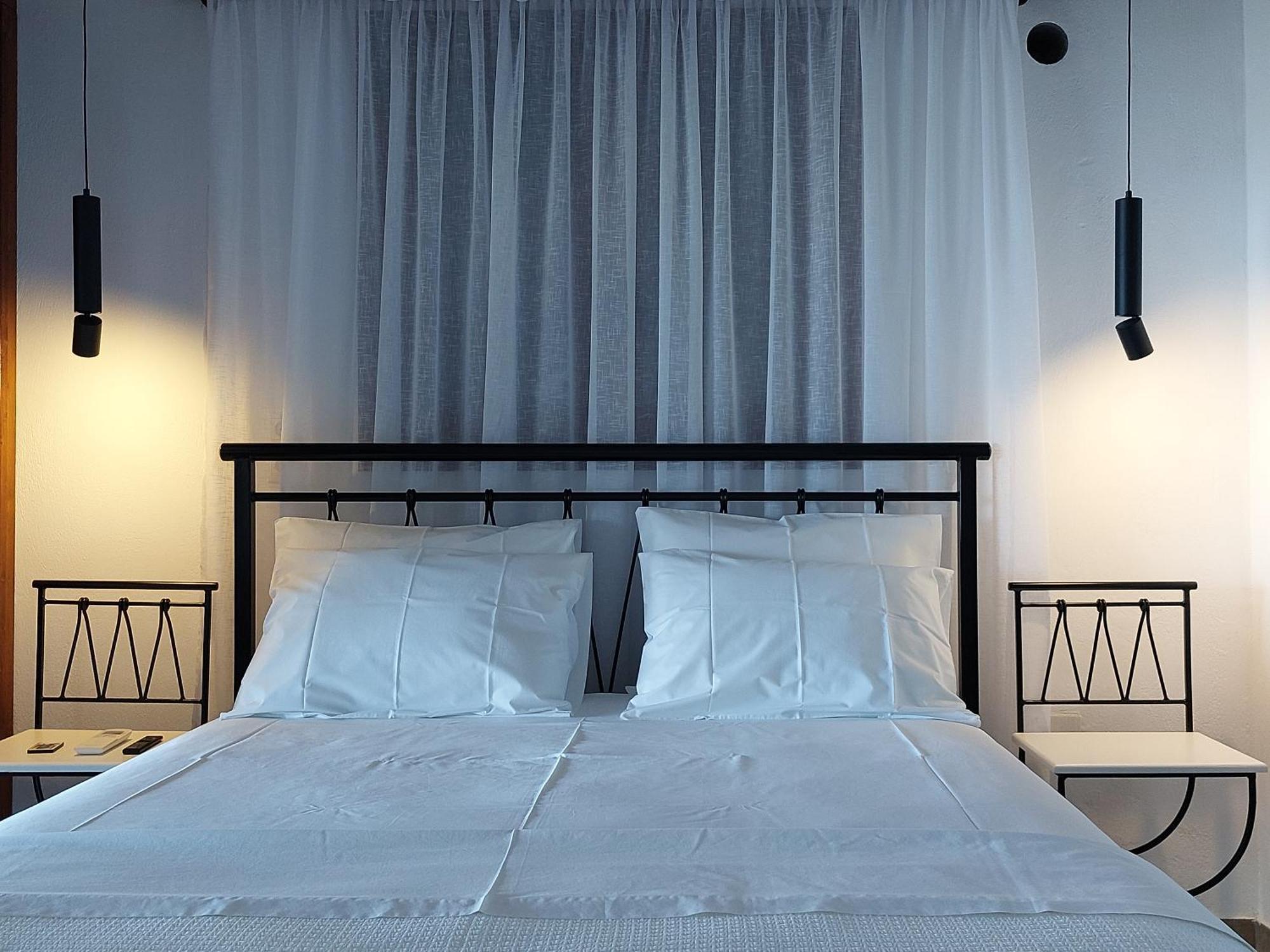 Horizon Studios With Sea View - Free Parking กลอซซา ภายนอก รูปภาพ