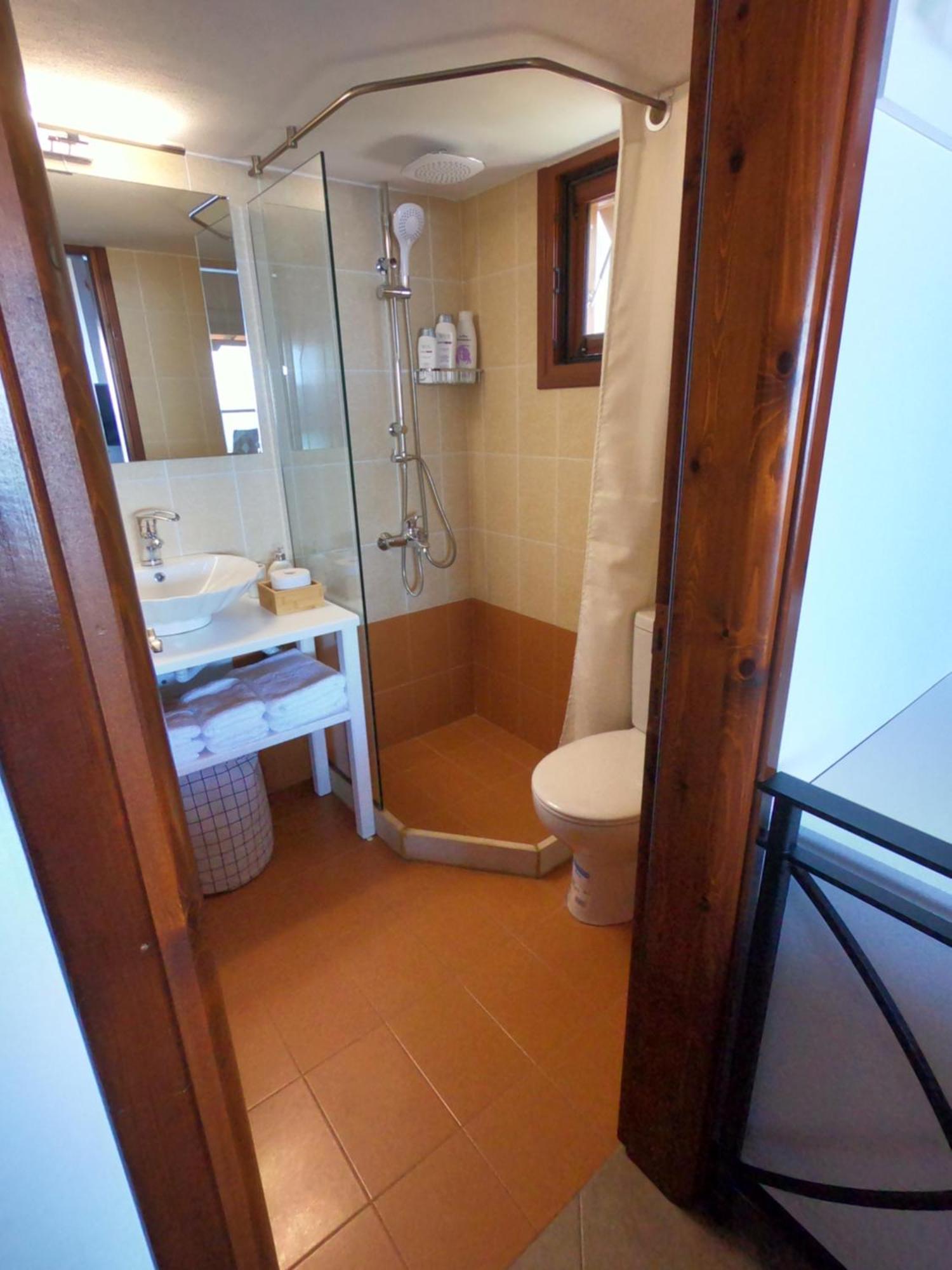 Horizon Studios With Sea View - Free Parking กลอซซา ภายนอก รูปภาพ